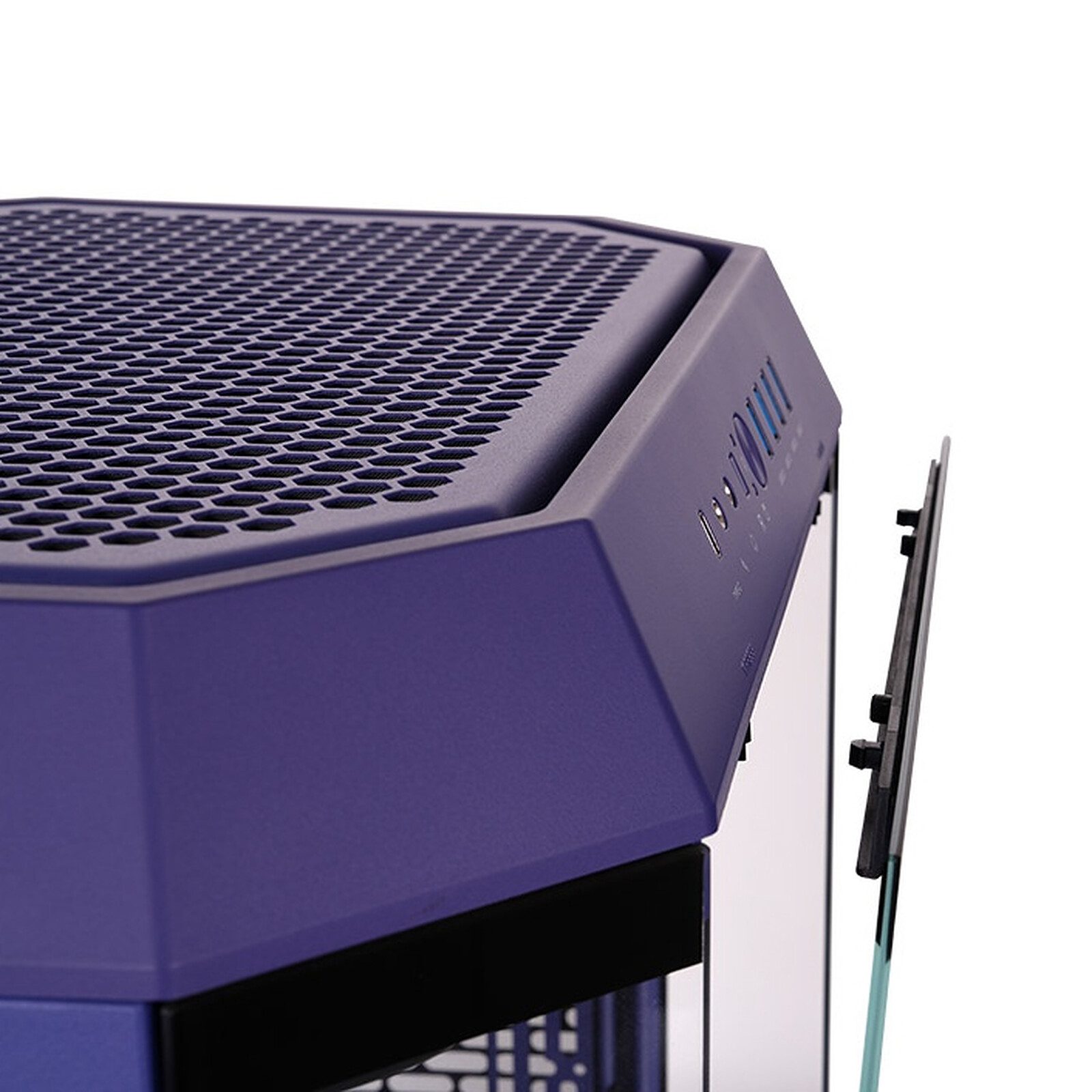 Thermaltake The Tower 600 – Violet 5 tour pc Thermaltake